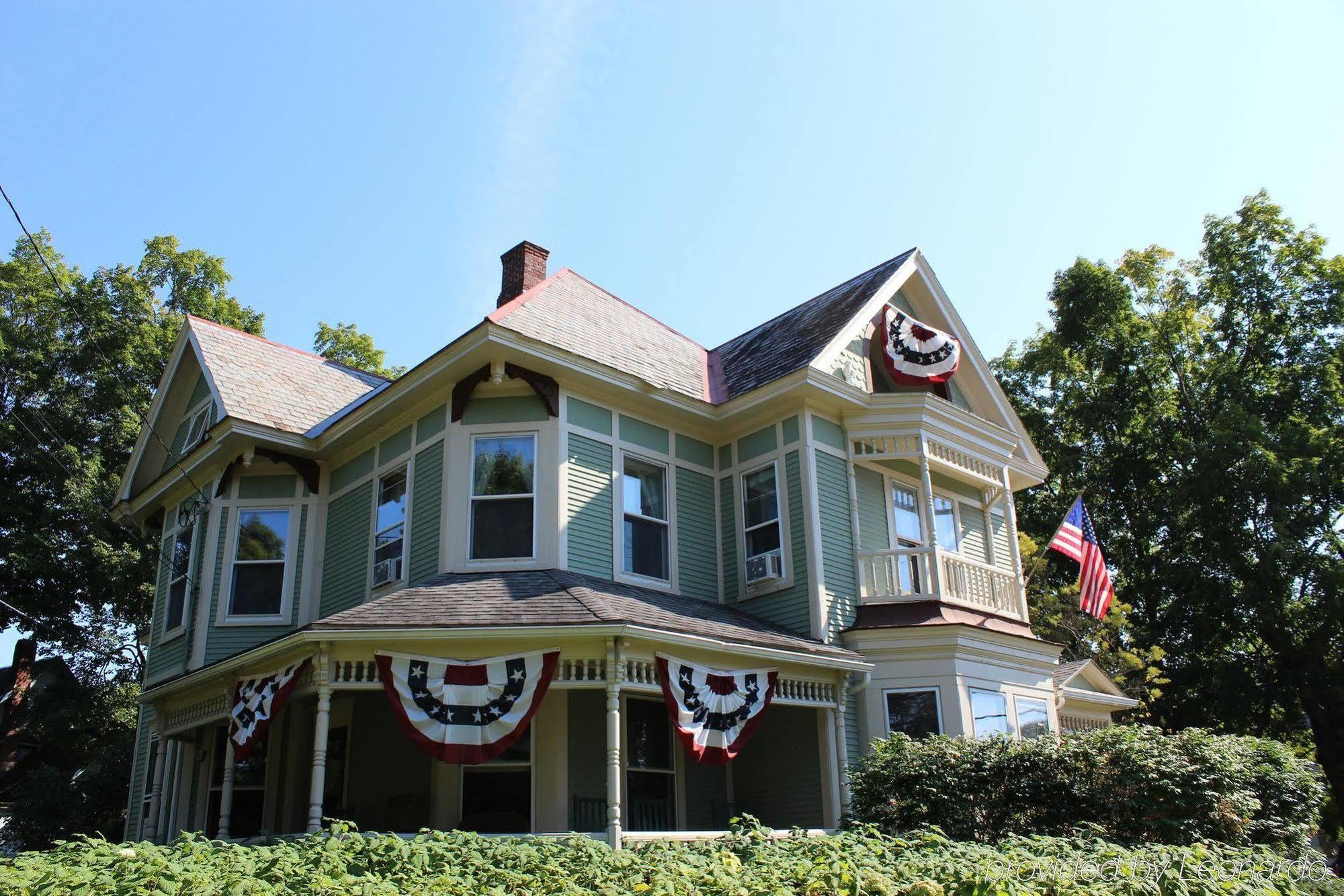 Heart Of The Village Bed & Breakfast In Shelburne Vt Buitenkant foto